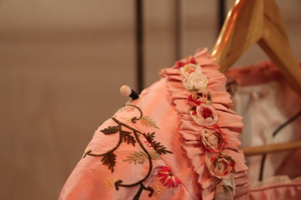 musical-belle-en-het-beest-josje-huisman-atelier-kostuums-backstage-elle-be-4