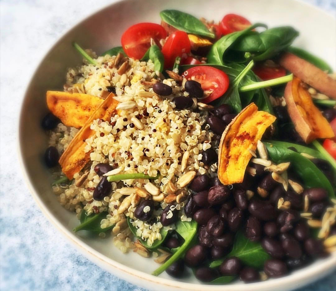 Buddha Bowl met Zoete Aardappel 'Frietjes'