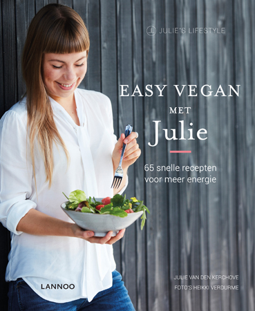 “Easy vegan met Julie. 65 Snelle recepten voor meer energie” is verschenen bij Lannoo en kost 24,99 euro. 