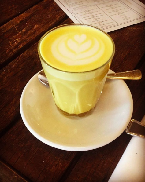 Alternatieven voor koffie golden milk