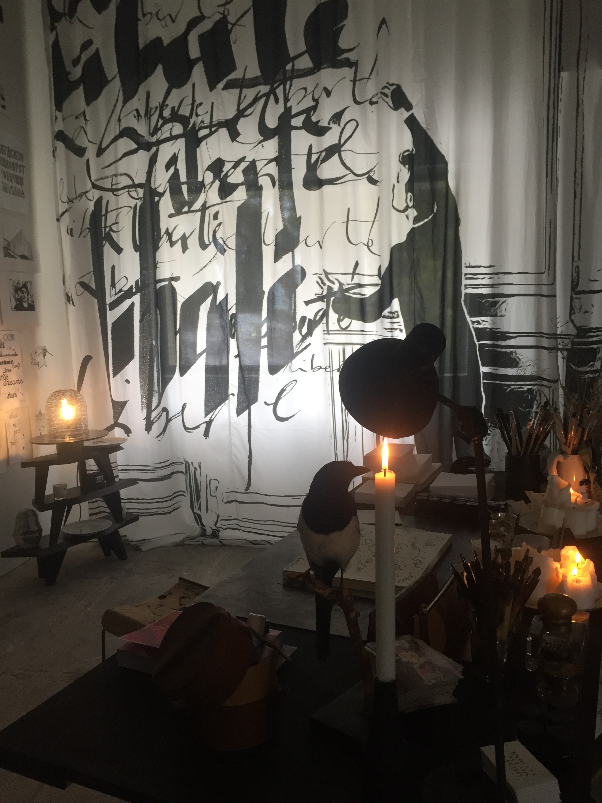 Nicolas Ouchenir, kalligraaf, Chanel, Chloé, Hyères, festival, modefestival, Festival van Hyères