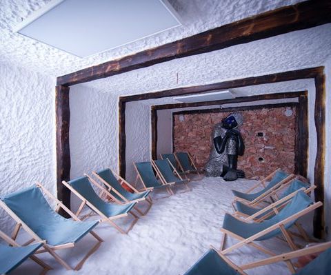 Waarom chillen in een kamer van zout goed voor je is