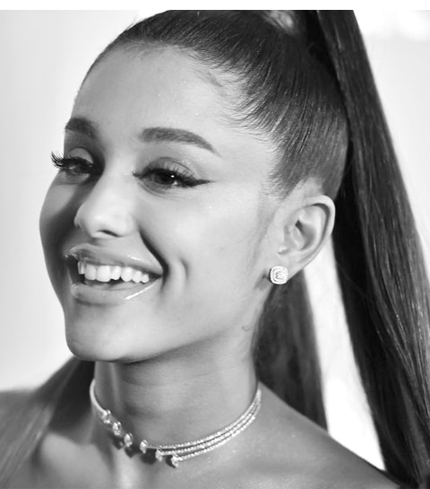 Ariana Grande lanceert H&M collectie én nieuwe videoclip