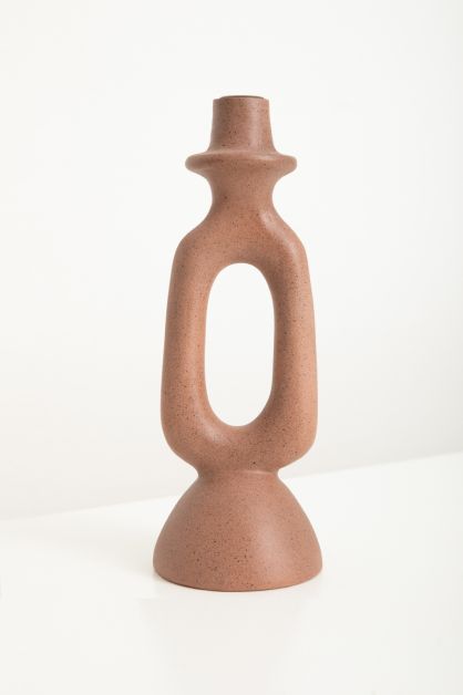 bruine kandelaar, Sissy-boy