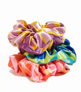 Swirl Satin Scrunchie 3-Pack, Urban Outfitters, €15