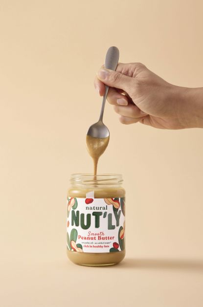 Natural Nut'ly Peanut Butter Smooth ©Alexandre Bibaut