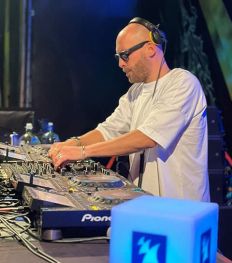 Gentse dj en producer Maxim Lany: “Ik wil verbinding creëren op de dansvloer”
