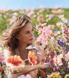 Het romantische verhaal achter de nieuwe Miss Dior Blooming Bouquet
