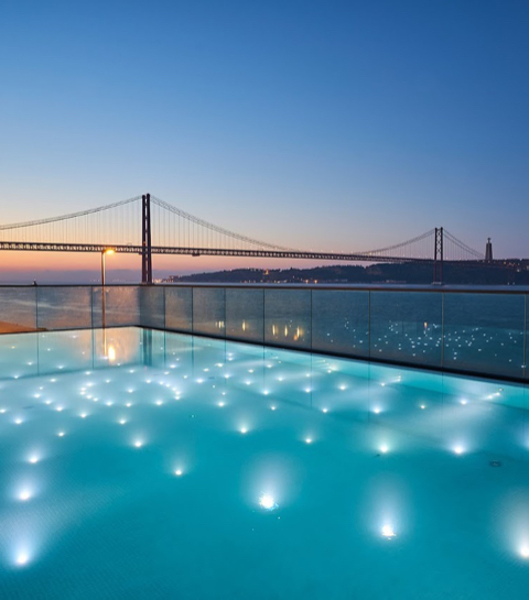 De 5 beste rooftop bars in Lissabon