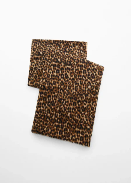 Sjaaltje met luipaardprint, Mango, €9,99