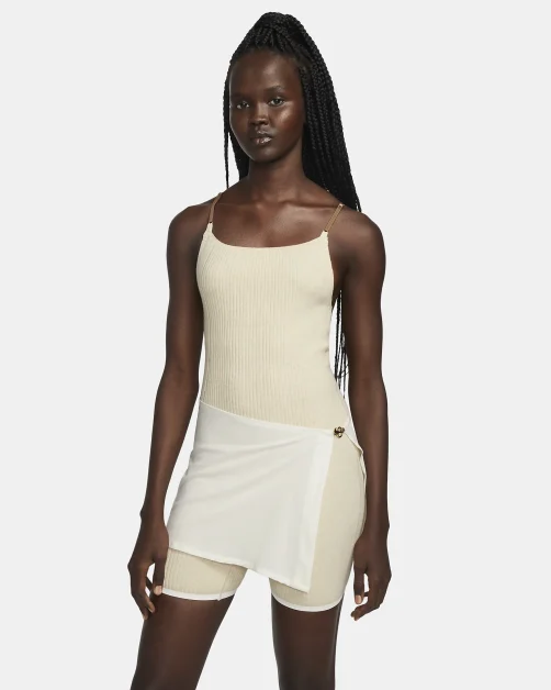 Body voor vrouwen, Nike x Jacquemus, nike.com, €174,99