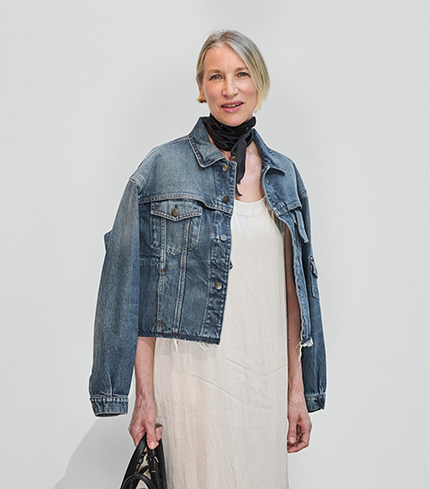 Het kapsel dat je jaren jonger maakt na je 50ste, volgens topkappers