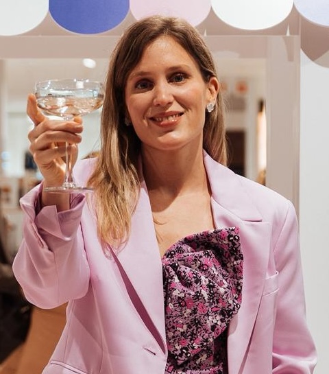 Atelier Mémé opent vintage pop-up bar bij Inno: “Er is enorm veel vraag naar gerestaureerde handtassen”