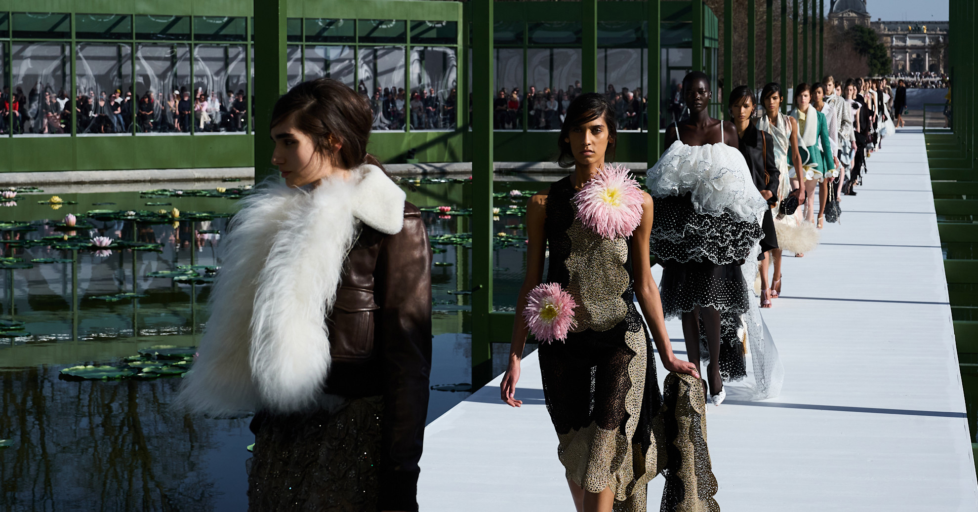 Paris Fashion Week: Jonathan Anderson brengt peplum terug bij Dior