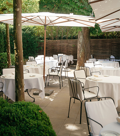 Dit iconische Brusselse restaurant heeft een nieuwe chef én een van de mooiste terrassen van de stad