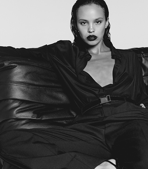Alisha Boe is de nieuwe wereldwijde ambassadeur van YSL Beauty Black Opium