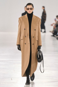 Max Mara herfst-wintershow 2024ย ยฉSpotlight